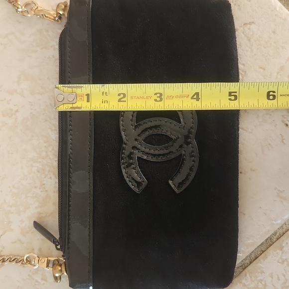 Chanel Black Suede Shoulder Bag - Picture 7 of 7